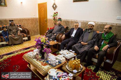 A delegation from the al-Abbas's (p) Holy Shrine visits a Hussaini preacher.