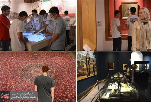 Foreign Students Visit Malek Library and Museum.