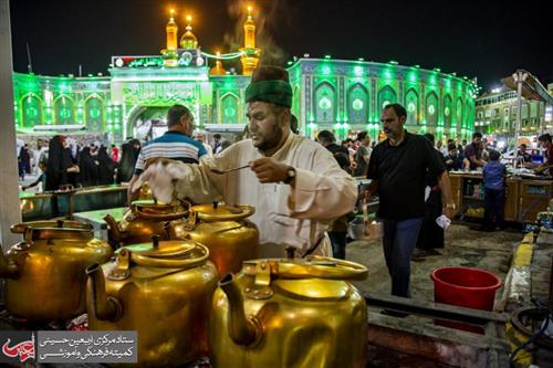 A tradition and a popular heritage that is revived by the Sayeds who are servants at the Al-Abbas's (p) Holy Shrine during the holy month of Ramadan.