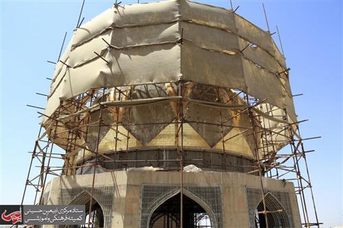 The technical and engineering staff of the al-Abbas's (p) holy shrine are continuing the work to cover the dome of the great Masjid al-Sahla.