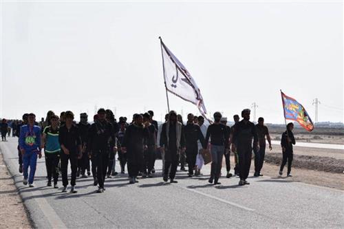 Arbaeen Pilgrims are walking toward Karbala